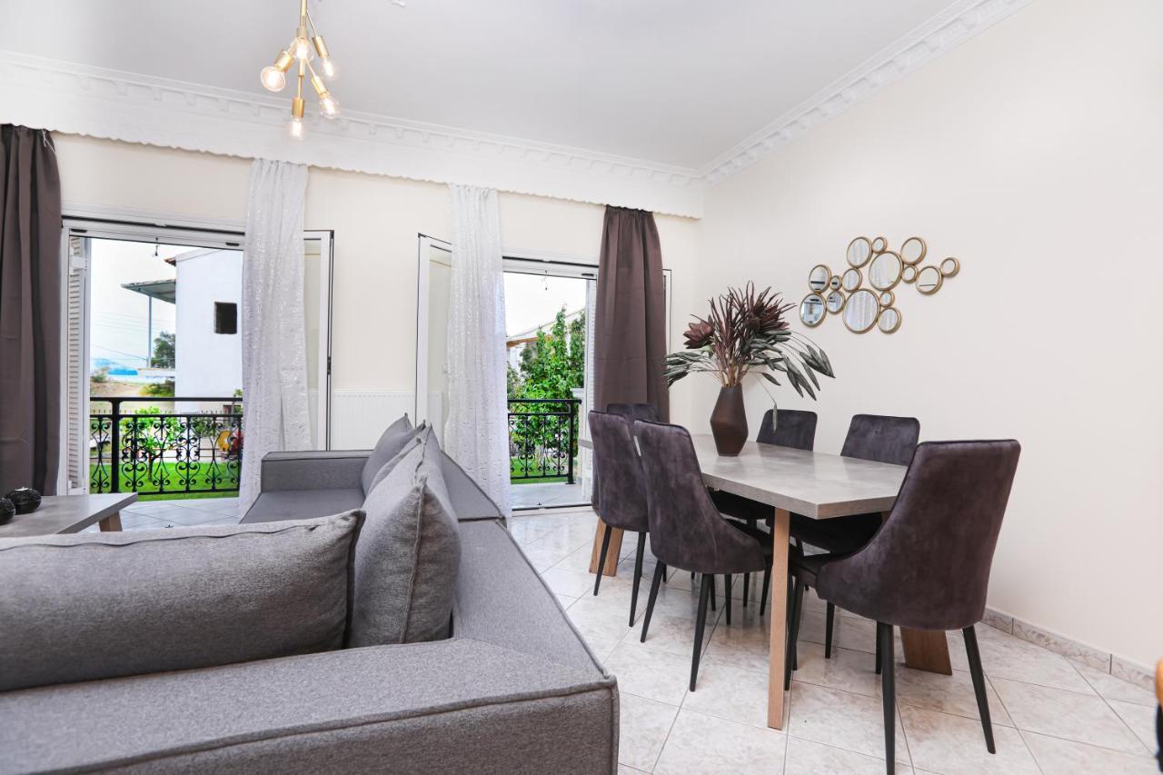 White Pearl 1 Apartment Petriti (Corfu)